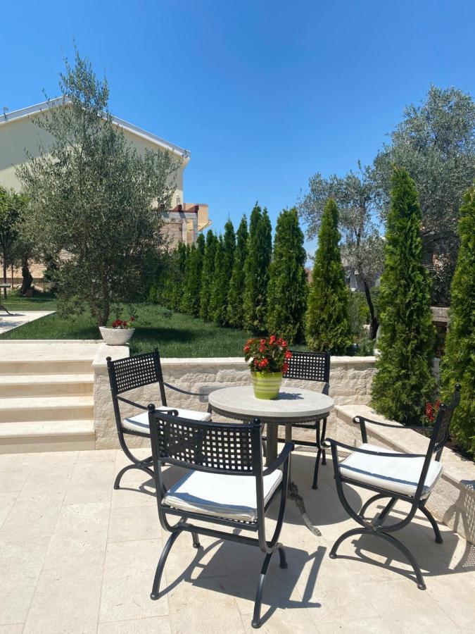 Villa Mare Apartments Tivat Dış mekan fotoğraf