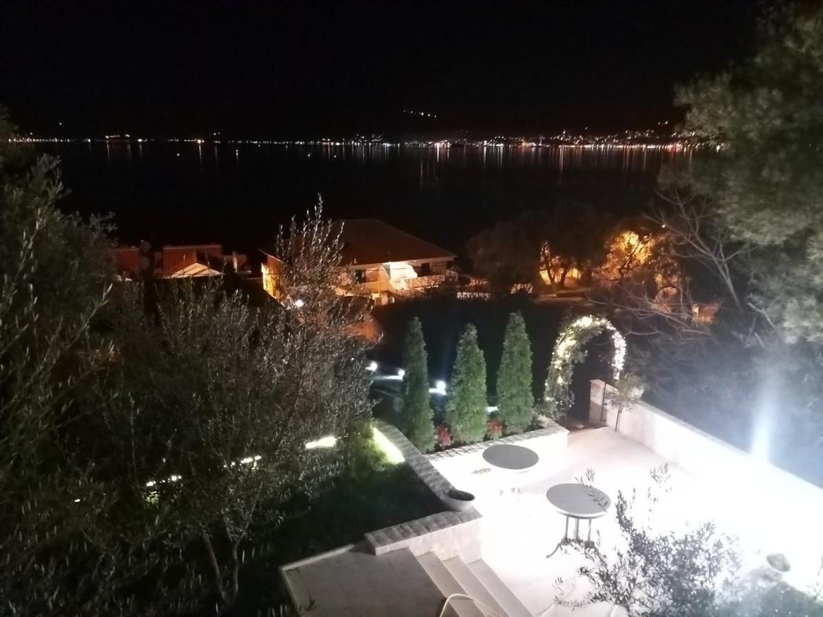 Villa Mare Apartments Tivat Dış mekan fotoğraf